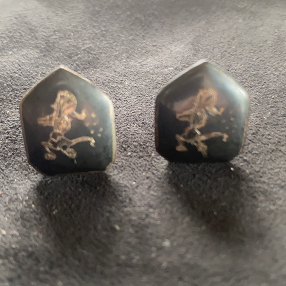 VTG Siam Silver marked shield shape cuff links